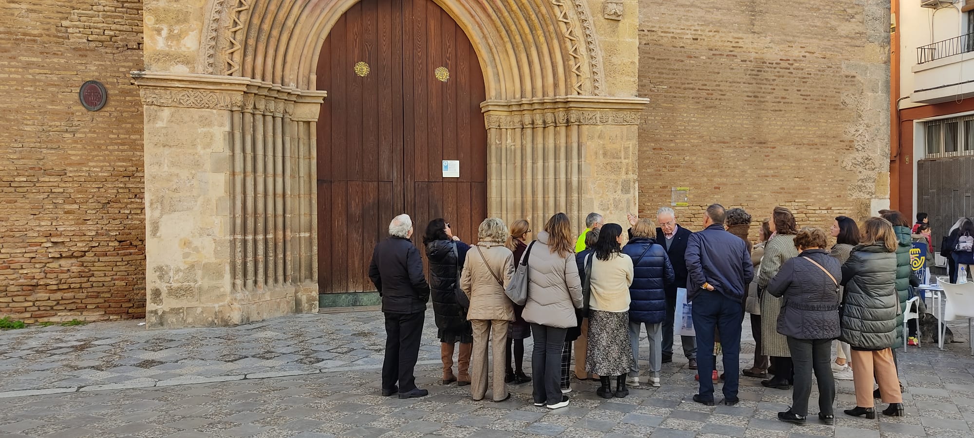 Visita A Las Iglesias De San Luis De Los Franceses Y Santa Marina